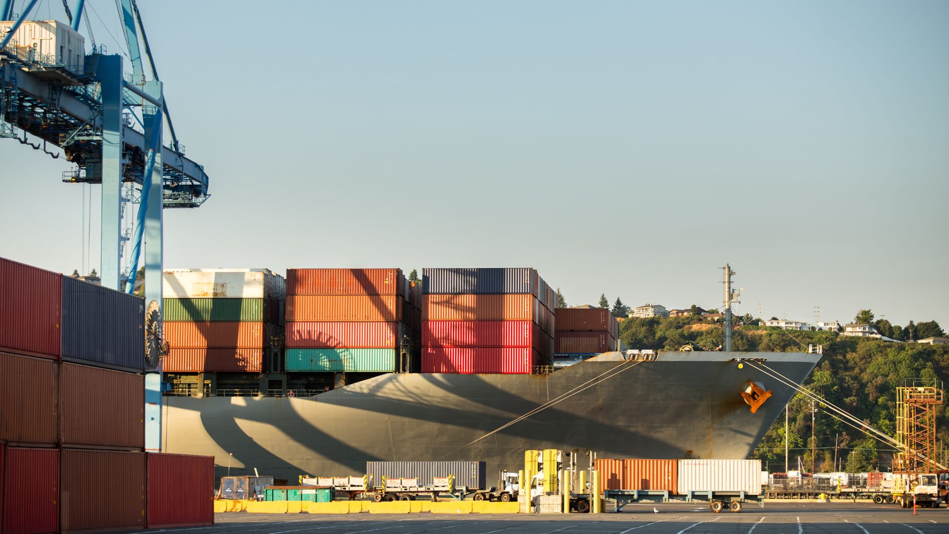 Port of Tacoma Commercial Traffic and Passenger Vehicle Collisions image